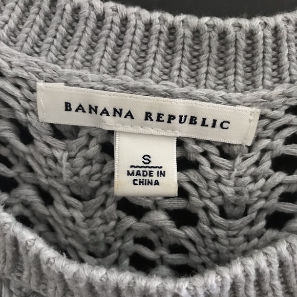 Banana Republic Light Gray Knit Top - Picture 3 of 3